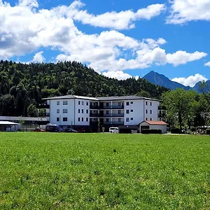 traumwohnungen-fussen.com-bavaria.com/